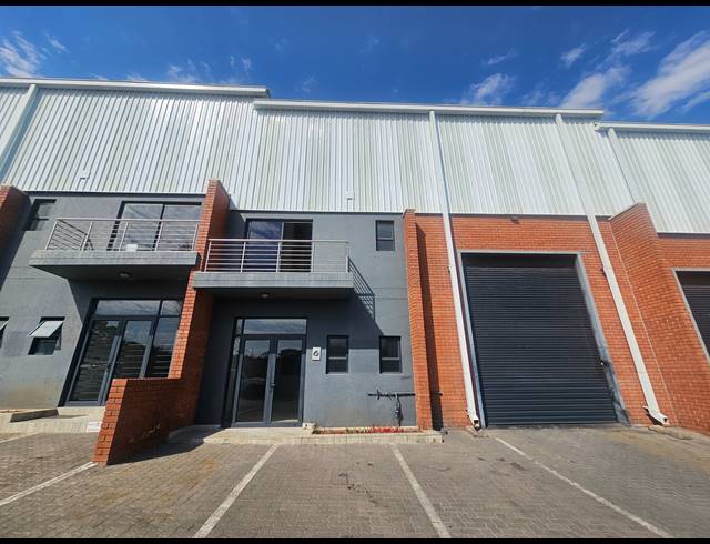 322M² WAREHOUSE TO LET IN LINBRO PARK